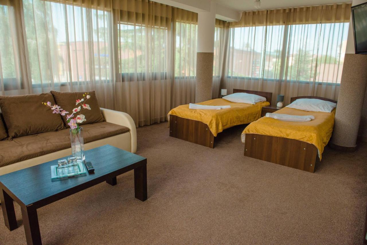 Hotel Turkus Jarosław Eksteriør billede